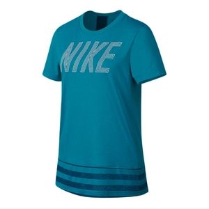NWT Nike Girls Core GX Tshirt Sz Large